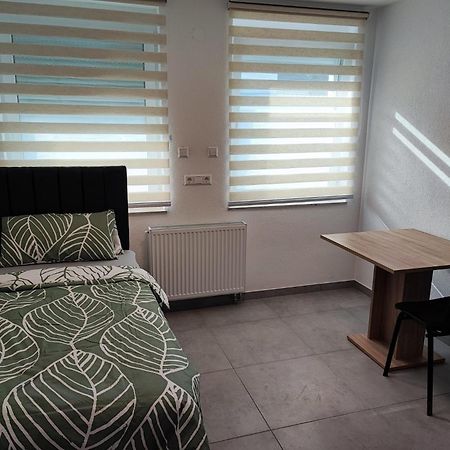 Heidenheimer Zimmer ภายนอก รูปภาพ
