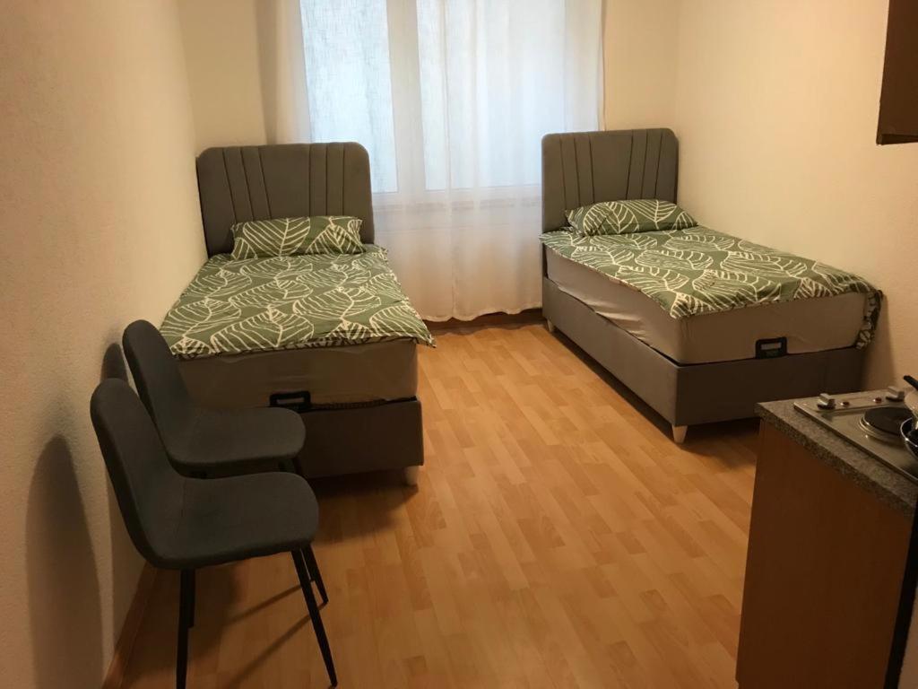 Heidenheimer Zimmer ภายนอก รูปภาพ